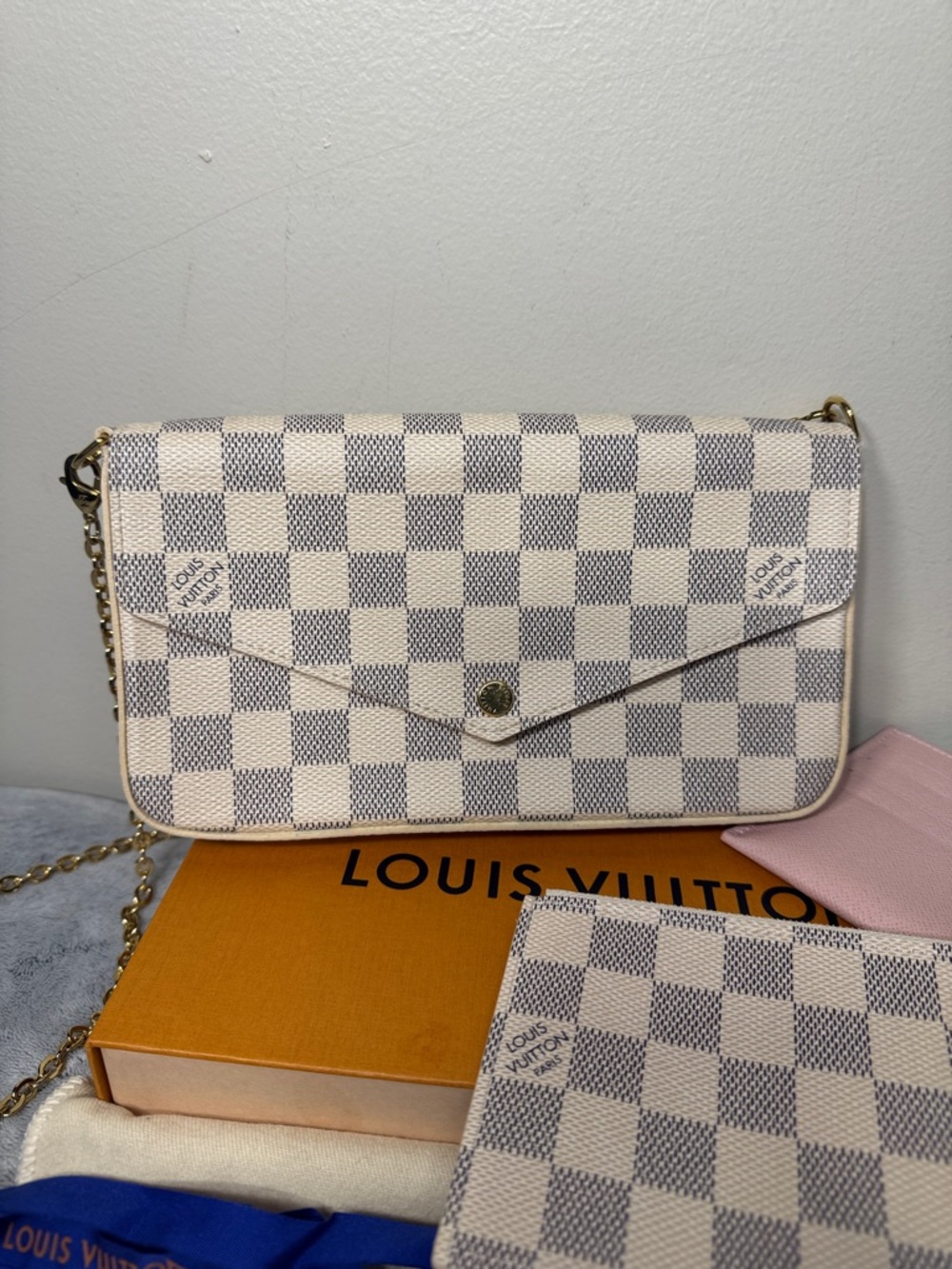 Louis Vuitton Damier Azur Pochette Félicie - LIKE NEW - FULL SET - Picture 2 of 16